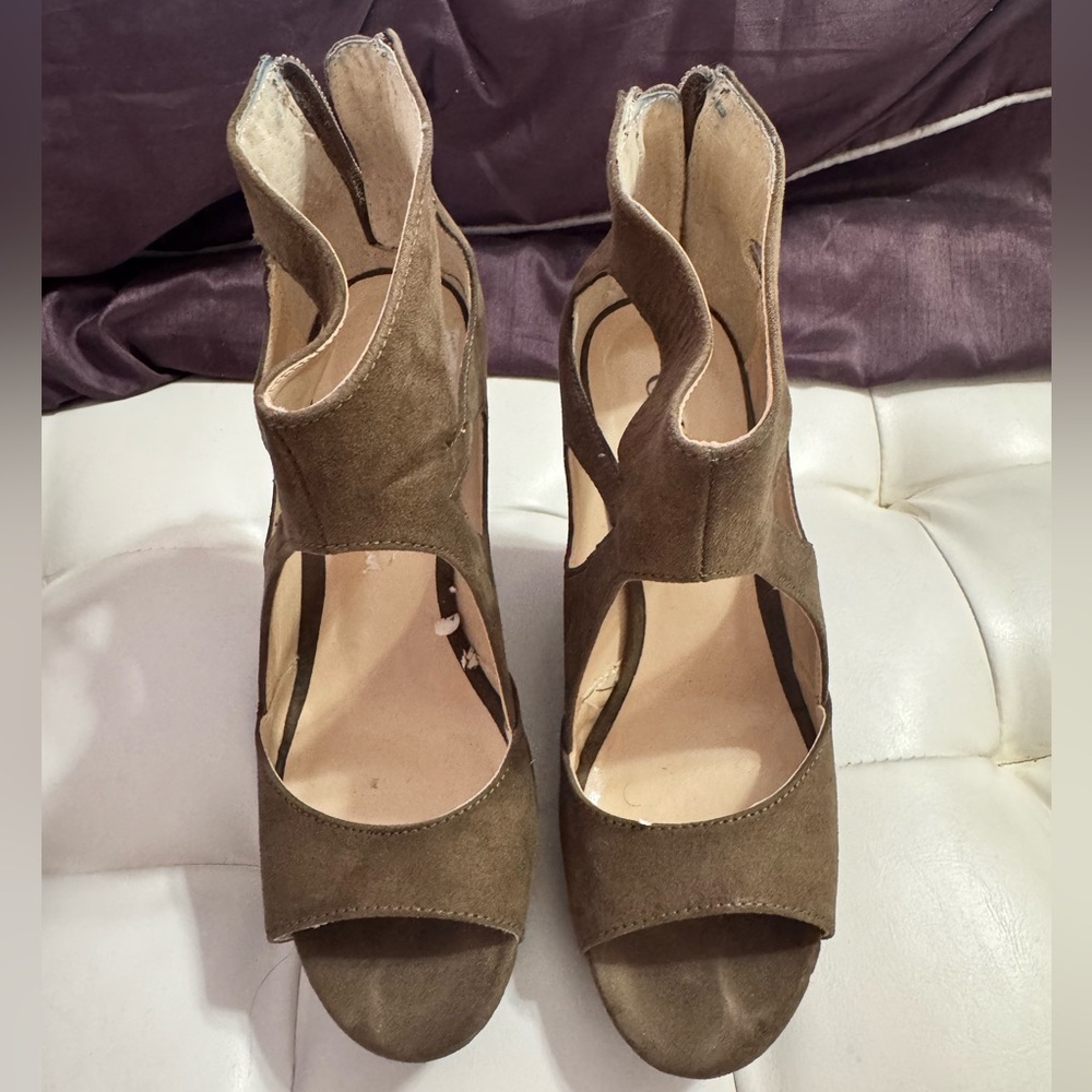 Guess Brown Open-Toe Heels